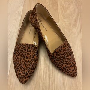 Time and Tru Women's Leopard Flats Memory Foam